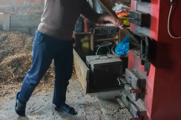 Czy palenie zbożem w piecu na pellet to oszczędność? Ryzyko!