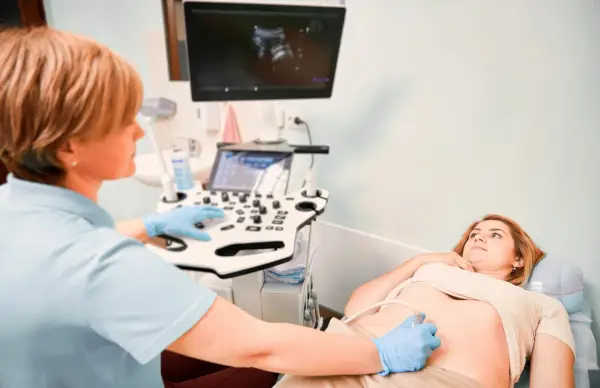 Badania prenatalne Częstochowa - NFZ czy prywatnie? Co warto wiedzieć?