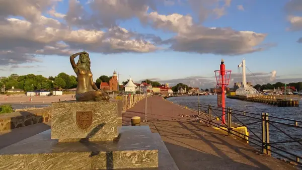 Ustka - w jakim województwie leży to urokliwe miasto nad morzem?