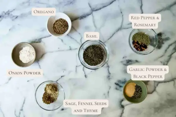 Idealne przyprawy do spaghetti: oregano, bazylia, czosnek, cebula, rozmaryn, tymianek, nasiona kopru i pieprz.