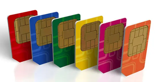 Kolorowe karty SIM, gotowe do użycia. Dowiedz się, jak zarejestrować kartę SIM, aby zacząć korzystać z telefonu.
