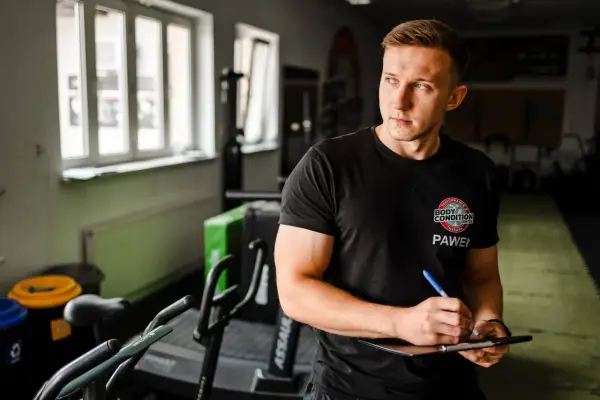 Ćwiczenia na Biceps - Zbuduj Silne Ramiona!