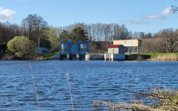 Jezioro Pierzchalskie - raj dla miłośników wypoczynku nad wodą na Warmii