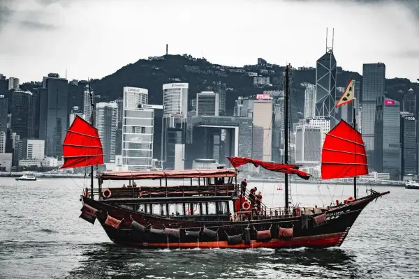 Czy w Hongkongu jest bezpiecznie? Odkryj zagrożenia i porady dla turystów