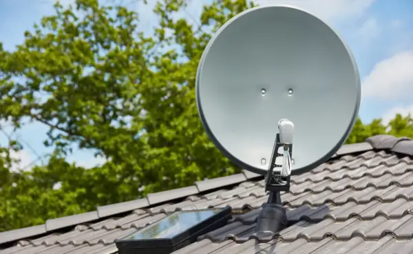Jak ustawić antenę satelitarną za pomocą telefonu - proste kroki i porady