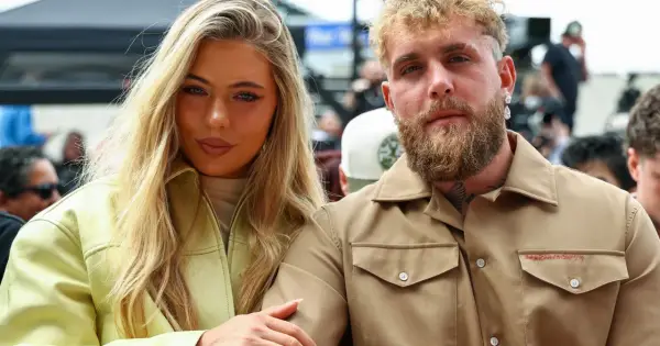 Jutta Leerdam i jej partner Jake Paul na wydarzeniu.