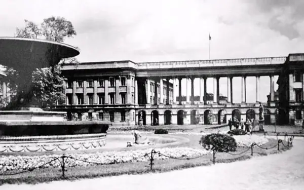 Kto wybudował pałac saski w Warszawie? Fascynująca historia i architektura