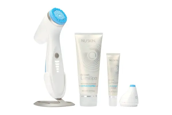 Zestaw do pielęgnacji Nu Skin LumiSpa z aktywującym żelem i kremem pod oczy. Wiele pozytywnych nu skin opinie potwierdza skuteczność.