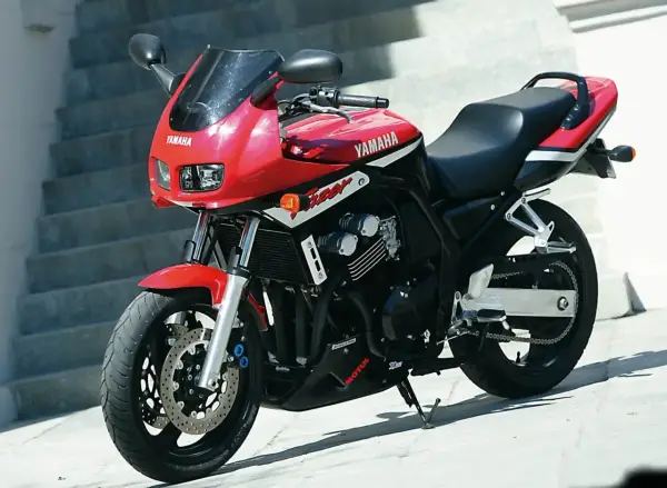 Yamaha FZ1 - naked, Fazer i na co uważać przed zakupem