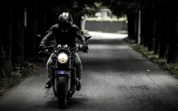 Kiedy zaczyna się sezon motocyklowy? Sprawdź, co musisz wiedzieć!