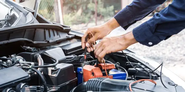 Jak sprawdzić przewody elektryczne w samochodzie i uniknąć kosztownych awarii