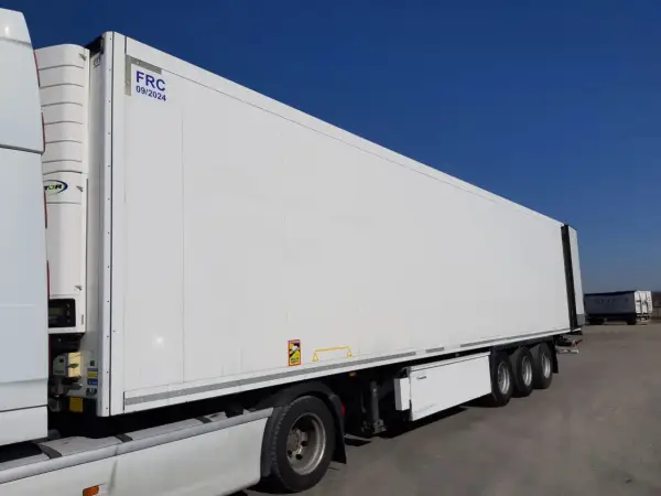 Ile kosztuje wynajem naczepy? Sprawdź ceny i oszczędzaj na transporcie