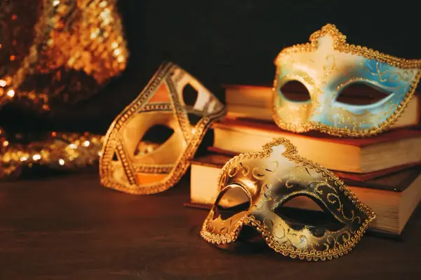 Najlepsze książki o teatrze, które zmienią twoje spojrzenie na sztukę