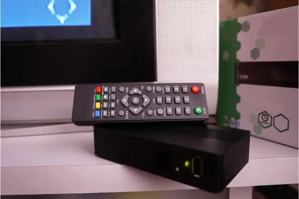 Jak zainstalować Delta Media Player na telewizorze bez problemów