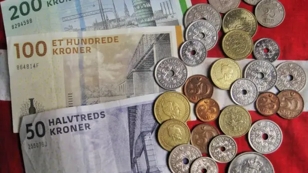 Kr jaka to waluta? Zrozum wartość korony duńskiej i jej znaczenie