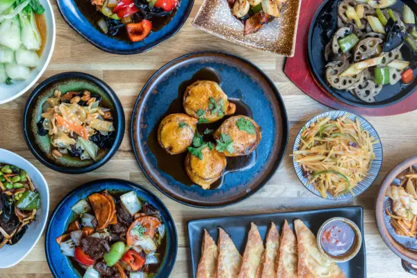 Gdzie zjeść w Harrachowie? Odkryj najlepsze restauracje i smaki