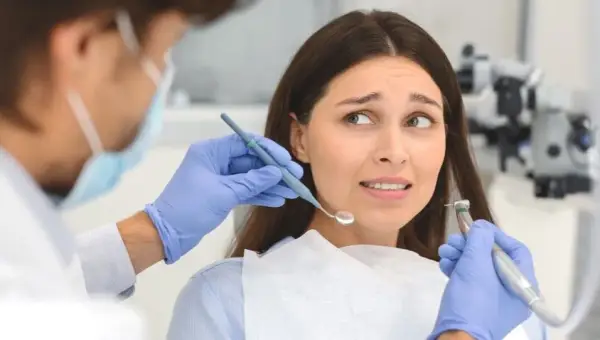 Jak się znieczulić przed dentystą, by uniknąć bólu i lęku?
