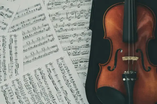 Cechy muzyki renesansu: styl, instrumenty i wpływ kultury na epokę