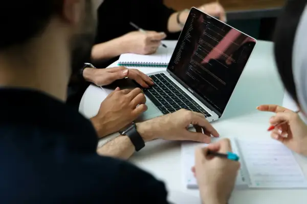 Pożyczka konsolidacyjna dla firm jako narzędzie odbudowy zdolności kredytowej – jak to działa?