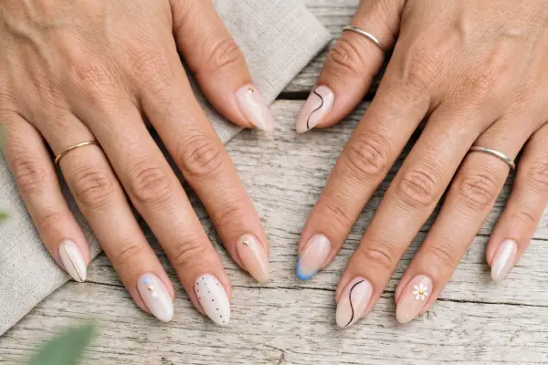 Wakacyjne paznokcie - Trwały manicure na lato? To możliwe!