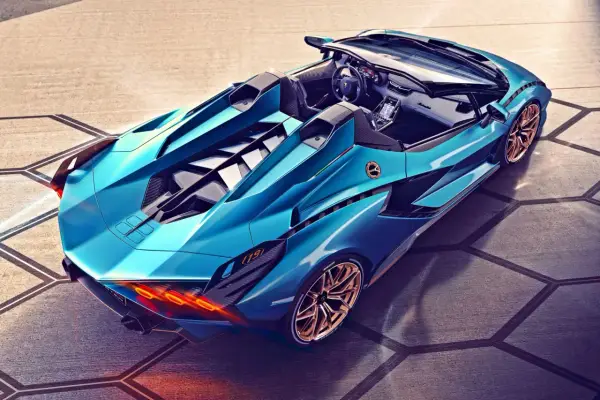 Lamborghini Sián – hybryda, która nie poszła na kompromis?