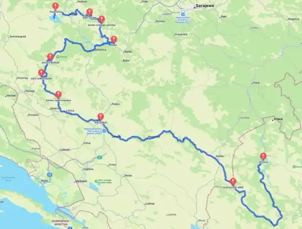 Trasa podróżnicza przez Bośnię i Hercegowinę oraz Czarnogóra na mapie, z zaznaczonymi punktami widokowymi i atrakcjami.