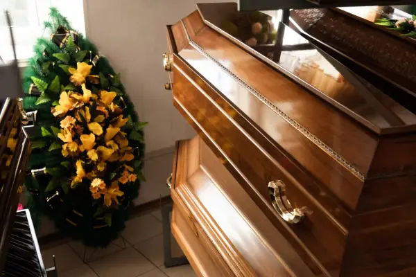 Ile zarabia się w zakładzie pogrzebowym - Pensje i realia