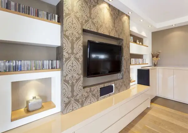 Zabudowa telewizora na ścianie: Jak zrobić to krok po kroku