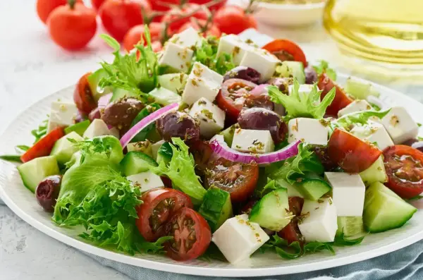 Sałatka do grilla w 3 minuty - 5 najlepszych przepisów!