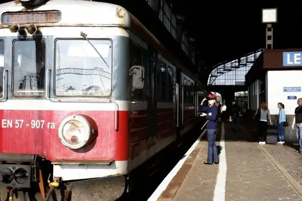 Rozkład jazdy PKP Brzeg Dolny - sprawdź aktualne godziny pociągów
