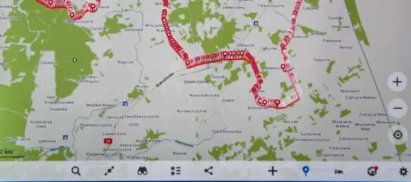Mapa z zaznaczoną trasą, widoczne nazwy miejscowości: Lebiedzin, Bogusze, Białostocka. Maps me.