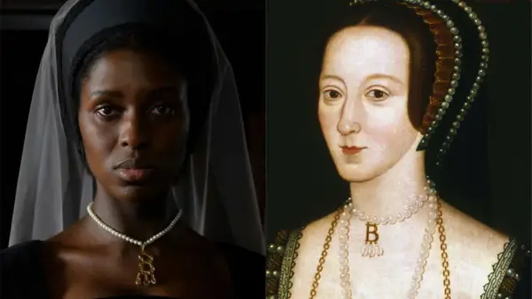 Dwie kobiety w historycznych strojach. Jedna to aktorka z serialu o Annie Boleyn, druga to obraz.