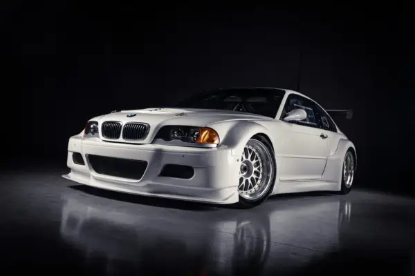 BMW M3 GTR - Legenda, która wygrywała. Poznaj jej historię!