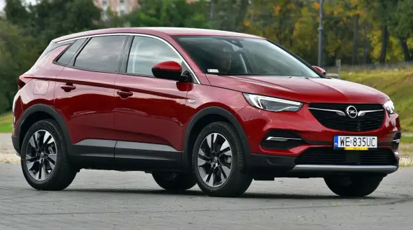 Opel Grandland X - Czy warto kupić? Który silnik wybrać?