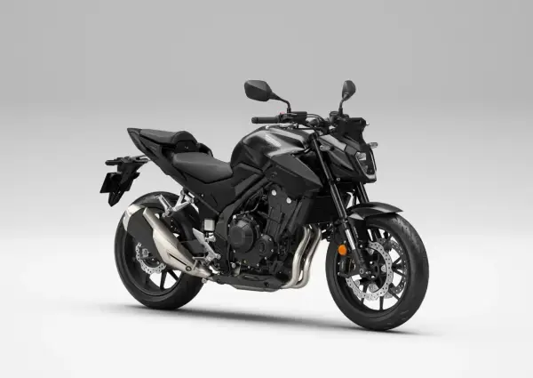 Honda CB500 Hornet - co naprawdę oferuje na co dzień