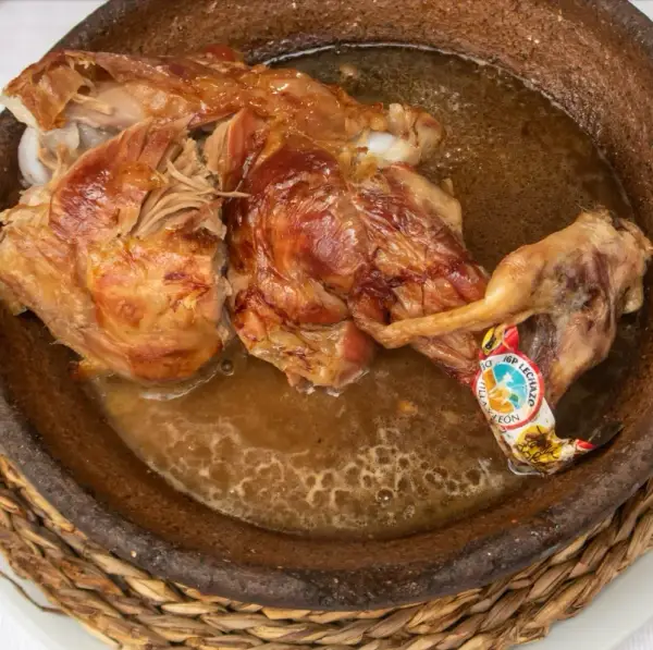 Gastronomía de Valladolid: Del Lechazo al Vino, un Festín para ti