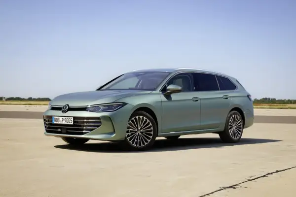 Nowy Passat B9 - Czy to auto dla Ciebie? Porównaj wersje!