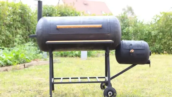 Jak zrobić grill z beczki? Prosty sposób na tani sprzęt do grillowania