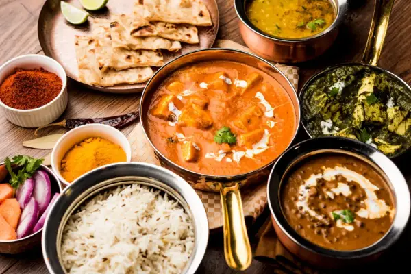 Czy można jeść curry w ciąży? Bezpieczne opcje i pułapki do uniknięcia