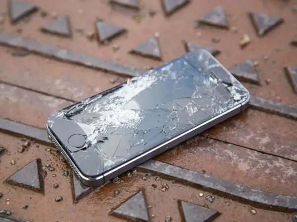 Czy lombard przyjmie uszkodzony telefon? Sprawdź, jak uzyskać pieniądze za popsuty sprzęt