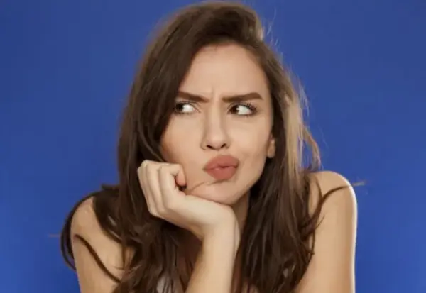 Czy zazdrość to grzech? Zrozumienie moralnych konsekwencji emocji