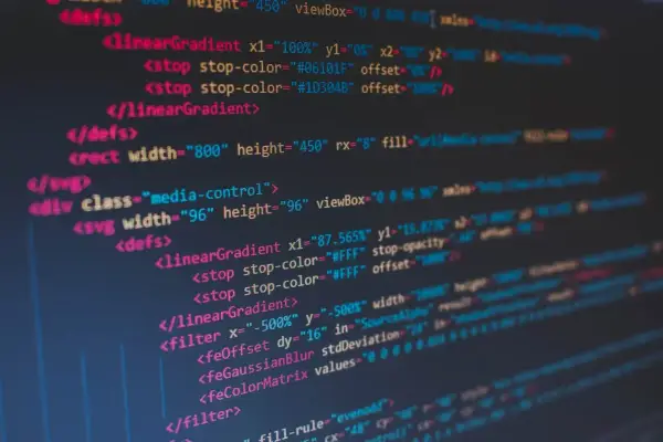 Jak zrobić spacje w HTML, aby poprawić estetykę tekstu na stronie