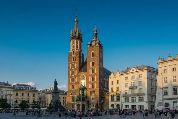 Ile kościołów jest na Starym Mieście w Krakowie? Sprawdź listę i ich historię!