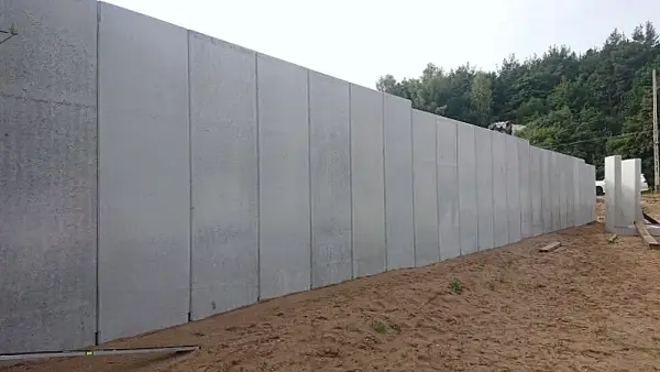 Mur oporowy betonowy: ceny różnych typów i koszty budowy