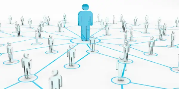 Jak zjawiska społeczne zmieniają reklamę i wpływają na strategie marketingowe