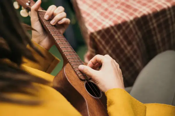 Aloha, muzyko! Jak hawajski instrument podbił serca graczy na całym świecie?