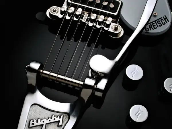 Jak wajcha w gitarze elektrycznej zmienia dźwięk i technikę gry