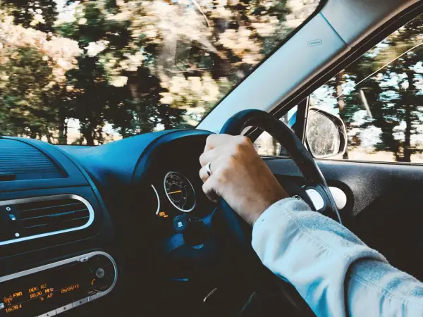 Czy można zezłomować auto bez dowodu rejestracyjnego? Wyjaśniamy przepisy