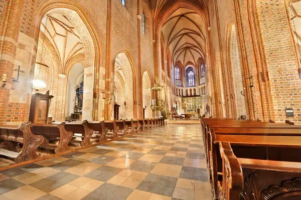 Ile jest kościołów w Poznaniu? Zaskakująca liczba i ich historia