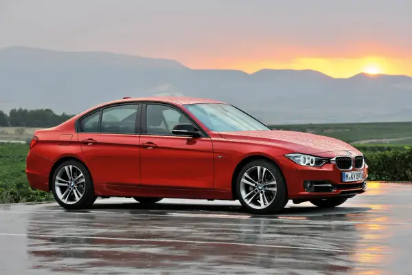BMW F30 335i - pełne specyfikacje, ceny i opinie użytkowników